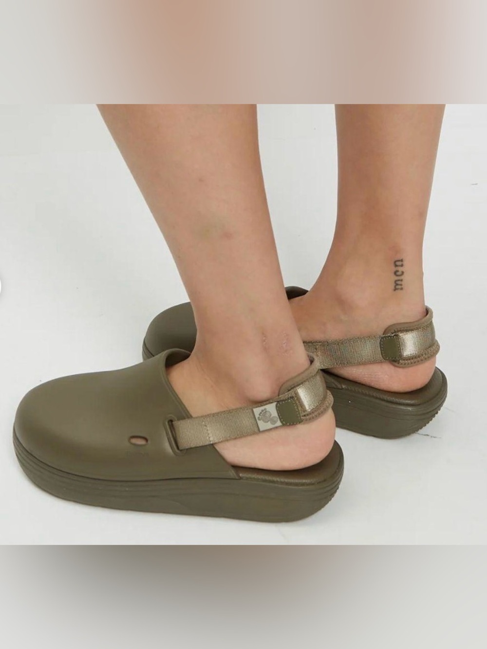 Suicoke Japanese Sandals / Clogs — Men’s 9 / Women’s 11